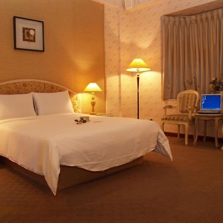 Park Motel Chiayi Exterior foto